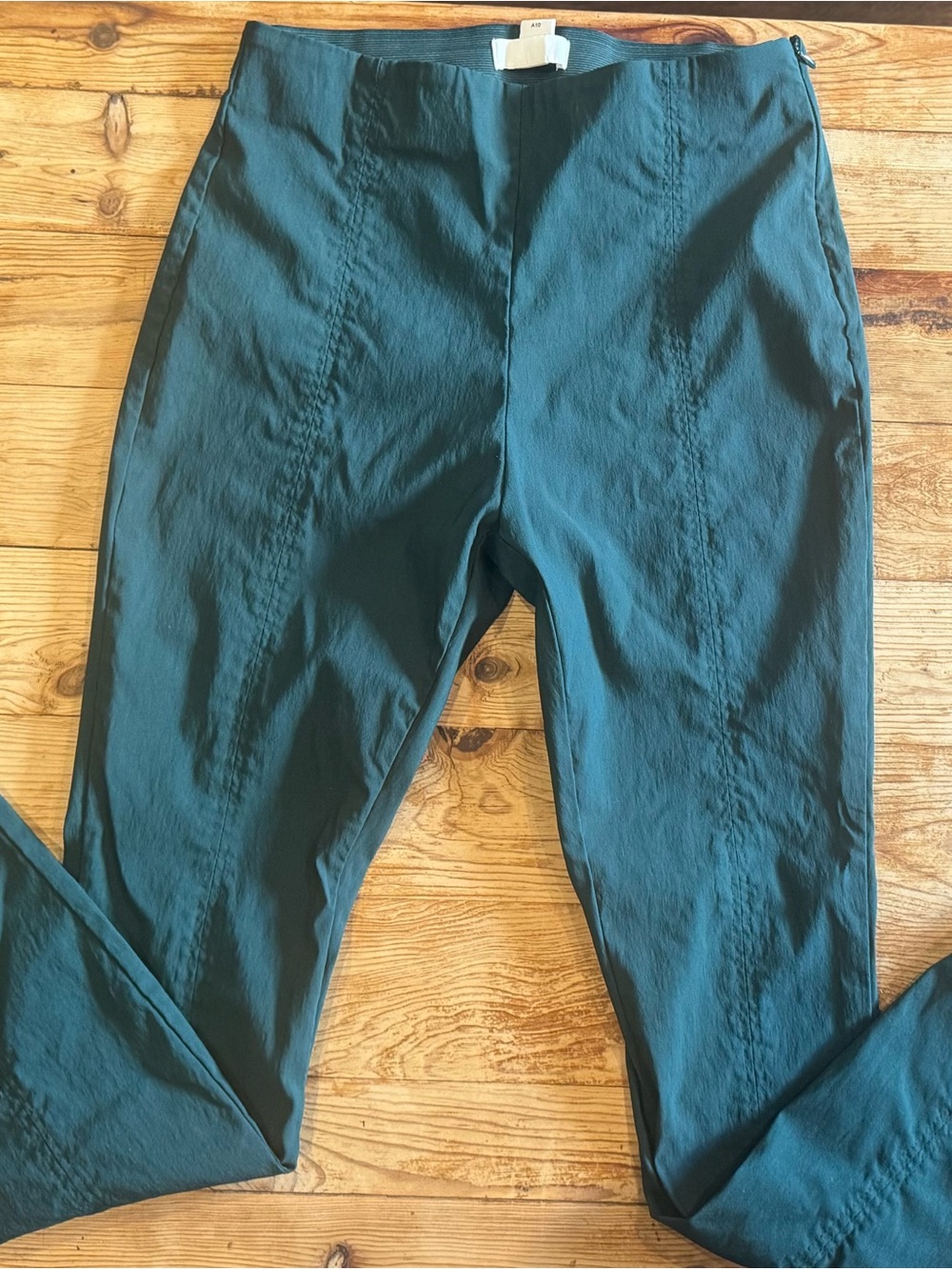 Women’s Solid Green Stretch Pants